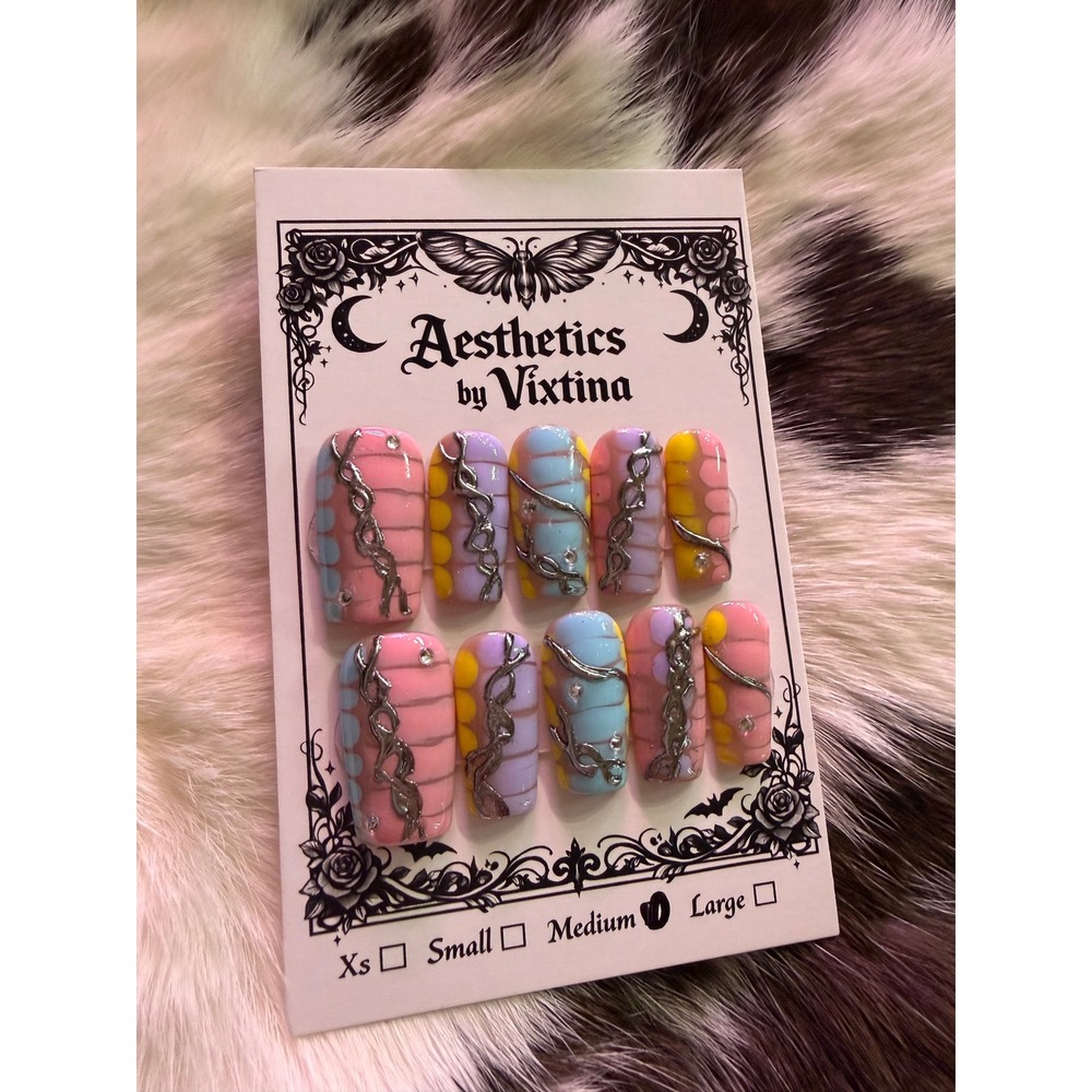 Aesthetics by Vixtina Premium Press On Nails Medium 2.5 Pastel 3D Chrome Silver